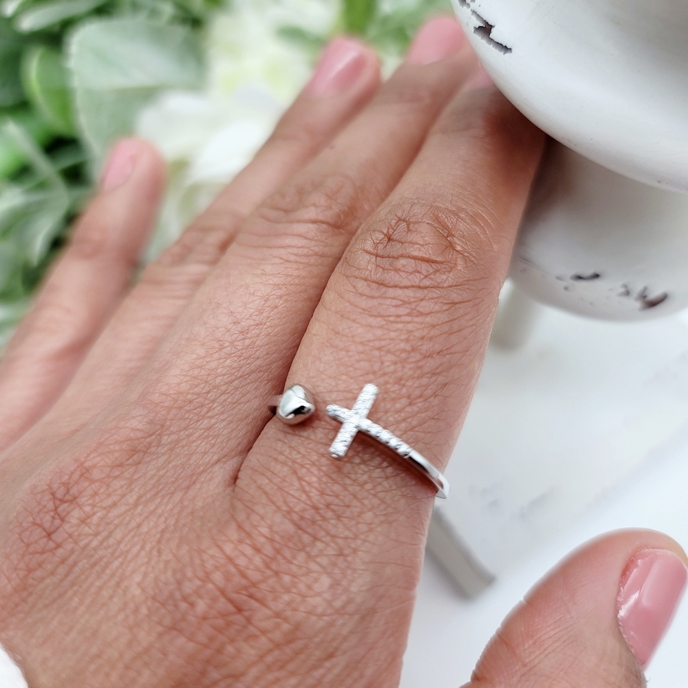 🥰 GOD LOVES ME RING - Picture 5 of 9